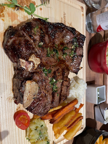 Comentarii opinii despre Aurora Steakhouse