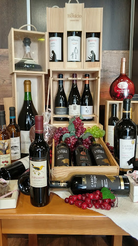 Os Penas - Garrafeira | Charcutaria | Tabacaria - Trancoso