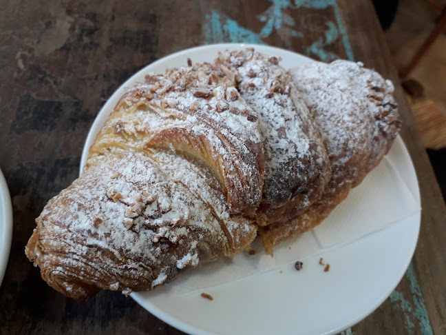 Opinii despre Padaria Central de Ribamar în Ribamar - Gastronomia e hotelaria