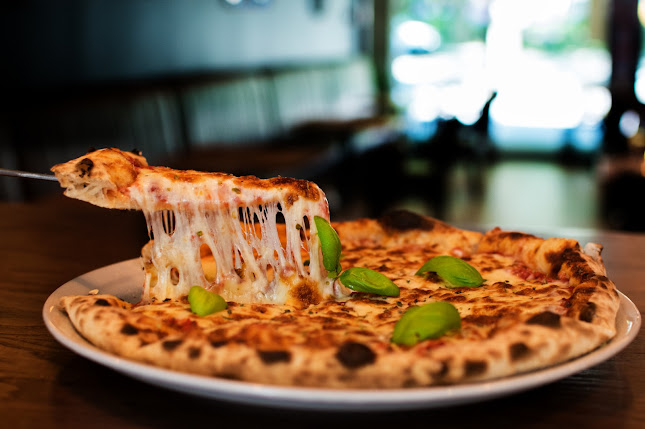 Famiglia Lamana Pizzeria - Gastronomia e hotelaria