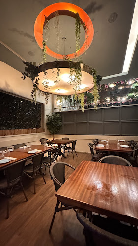 Av. Serpa Pinto 208, 4450-275 Matosinhos