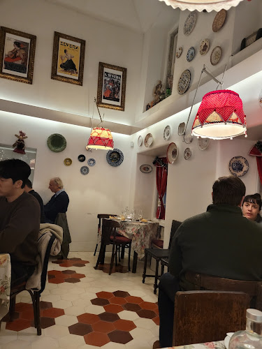 Opinii despre Maria da Mouraria - Casa de Fados în Lisboa - Gastronomia e hotelaria