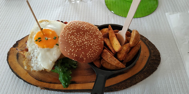 Café Pierrot (John's Place)