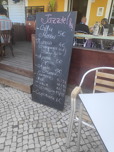 Comentarii opinii despre Jazzie