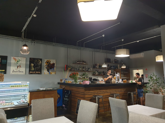 Opinii despre NIKAIA BAR MARINA ALBUFEIRA în Albufeira - Gastronomia e hotelaria