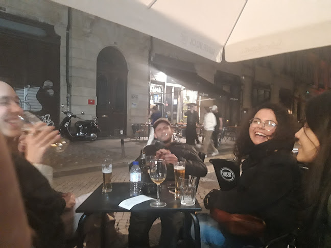 R. de Cândido dos Reis 90, 4050-151 Porto