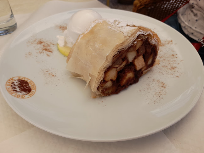 Golden Gate Grand Café - Gastronomia e hotelaria