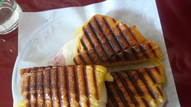 Av. Avelino Ferreira Torres 1480, 4630-201 Tuías