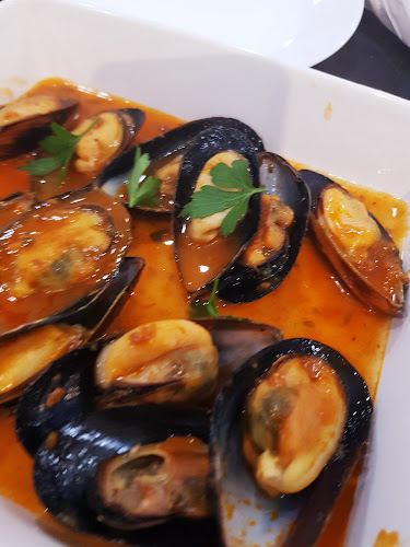 Cais de Santa Luzia Bar & Café - Gastronomia e hotelaria