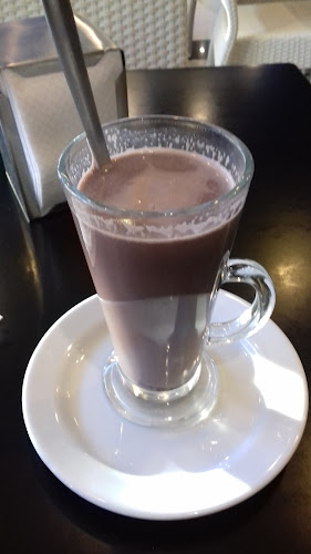 Av. de Angola 27A, 2900-054 Setúbal