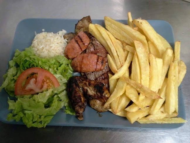 R. Ary dos Santos 42, 2685-312 Prior Velho