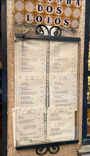 N° 28 - 30, Rua dos Caldeireiros, 4050-137 Porto