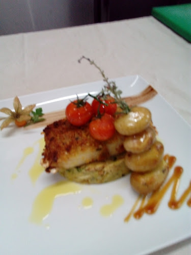 Cascata . - Gastronomia e hotelaria