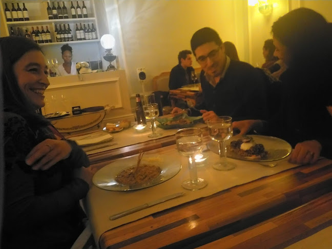 Em Carne Viva Phone number