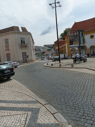 Largo da Comissão Mun. de Turismo 1, 2400-137 Leiria