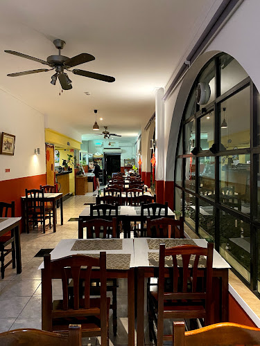 Comments and reviews of Restaurante Chines Sushi