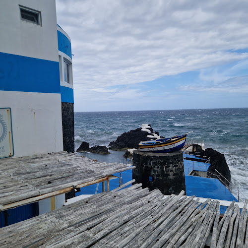 Comments and reviews of Cavacas Beach Bar - Funchal