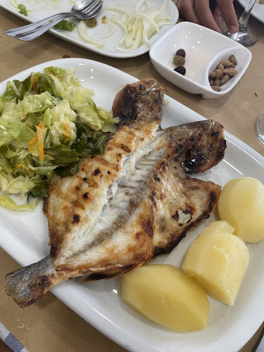 Restaurante "Casa O Pescador" - Gastronomia e hotelaria