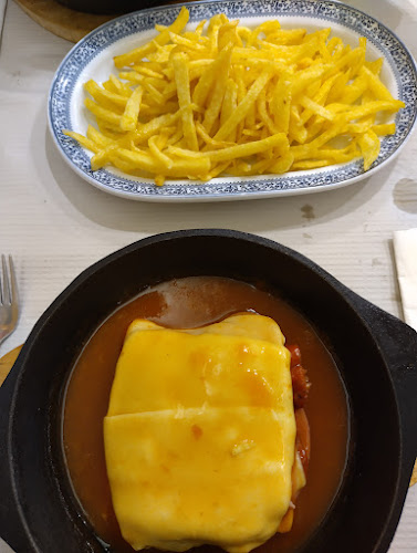 Café Santos, Toni e Ana - Gastronomia e hotelaria