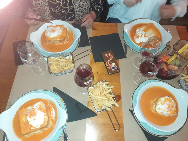 3 Copos - Tapas e Vinhos - Gastronomia e hotelaria