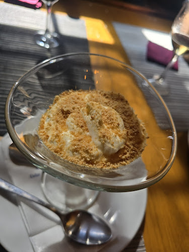 R. Sacadura Cabral 41 2, 6270-108 Loriga