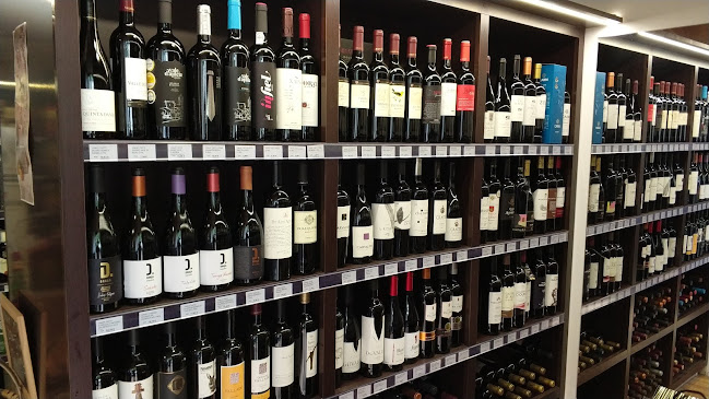 Os Penas - Garrafeira | Charcutaria | Tabacaria - Gastronomia e hotelaria