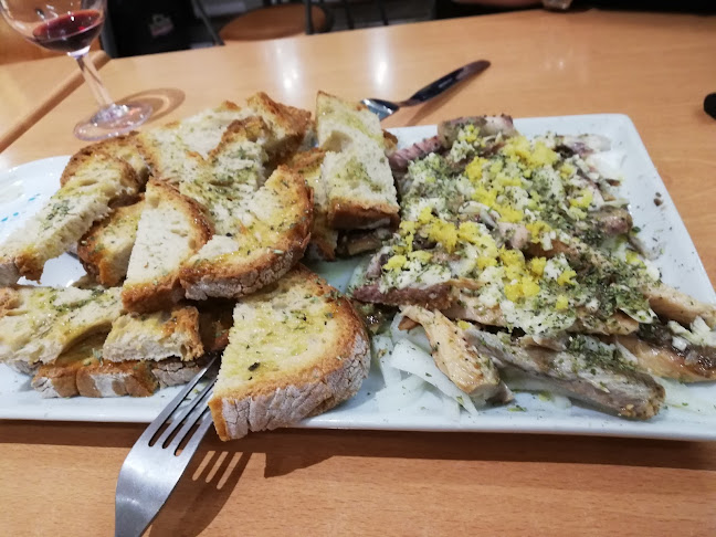 Opinii despre Café Pastelaria Bispo III în Faro - Gastronomia e hotelaria
