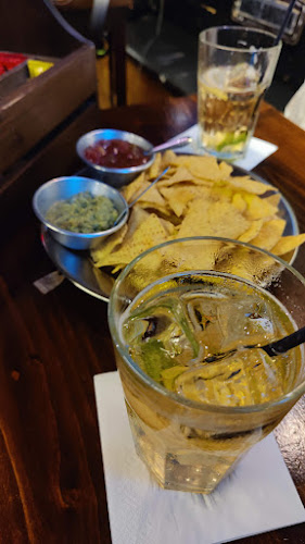 Opinii despre HD Bar to Be Wild în Porto - Gastronomia e hotelaria