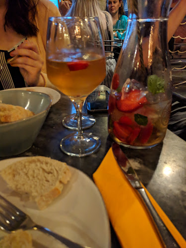 Opinii despre 11 Tapas - Restaurante & Cocktail, WineBar în Lisboa - Gastronomia e hotelaria