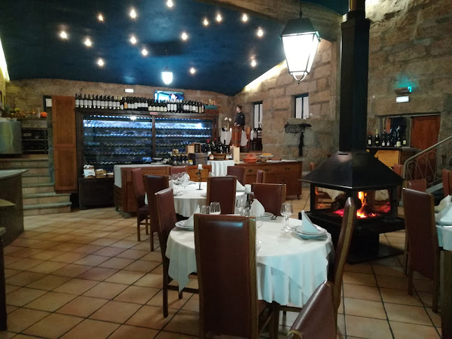 Cruz de Malta - Restaurante - Rio Meão