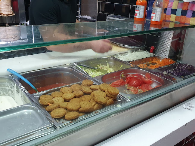 https://m.facebook.com/pages/Estambul-Doner-Kebap/283791198475378