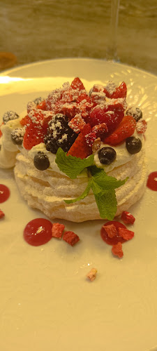 Lago - Gastronomia e hotelaria