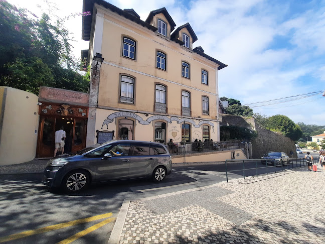 Av. Dr. Miguel Bombarda 6, 2710-590 Sintra