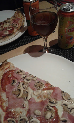 Comentarii opinii despre Máfia das Pizzas