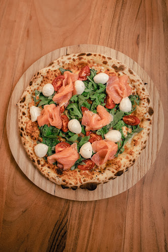 R. Pereiras 19, 4805-534 Sande (São Martinho)