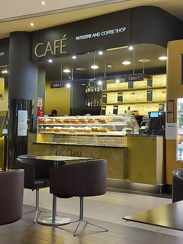 First Class Café