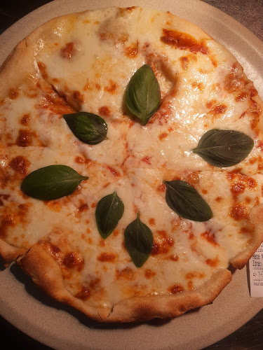 VA Avenida Restaurante Pizzaria - Costa da Caparica