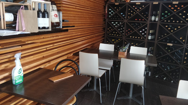 R. Ten. Veiga Leal 39, 4490-586 Póvoa de Varzim