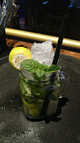 Oasis - Olhos de Água