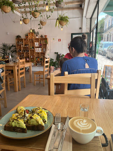 KAYA - Coffee & Brunch - Gastronomia e hotelaria