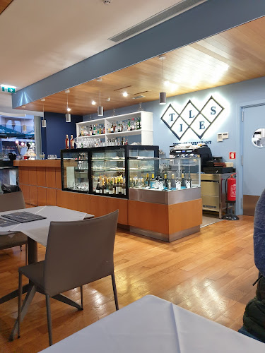 Comentarii opinii despre Tiles Restaurant