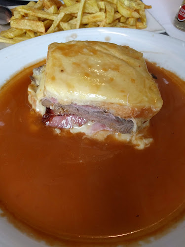 Campo dos Mártires da Pátria 64, 4250-366 Porto