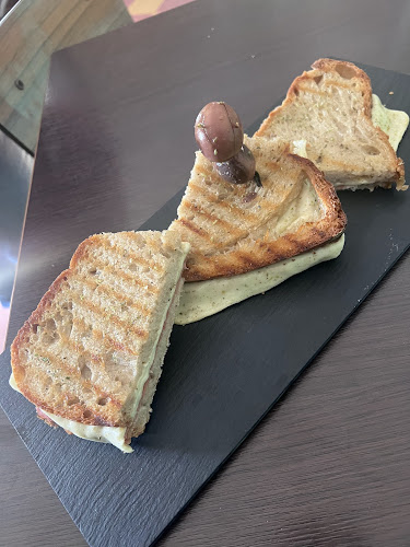 Reviews of Dogueno Internacional Food, Wine & Beer. in Almodôvar - Gastronomia e hotelaria