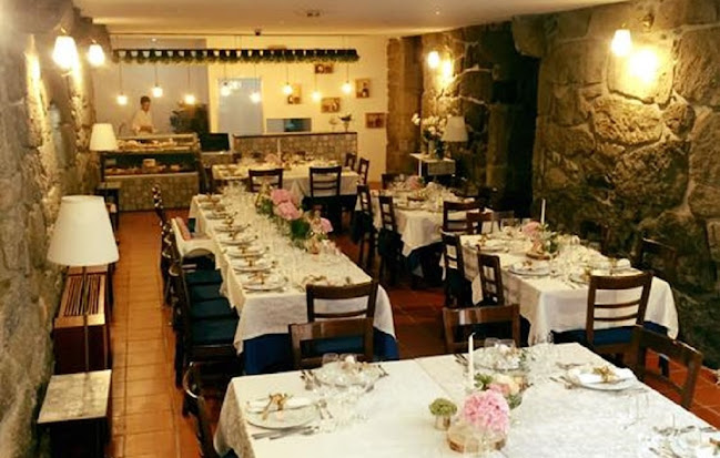 https://www.facebook.com/mikasrestaurante/