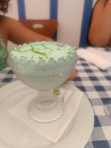 Av. da Praia 2354, 3885-405 Esmoriz