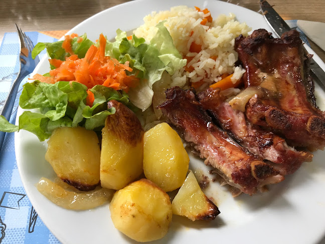 Bom Porto Café Snack Bar - Gastronomia e hotelaria