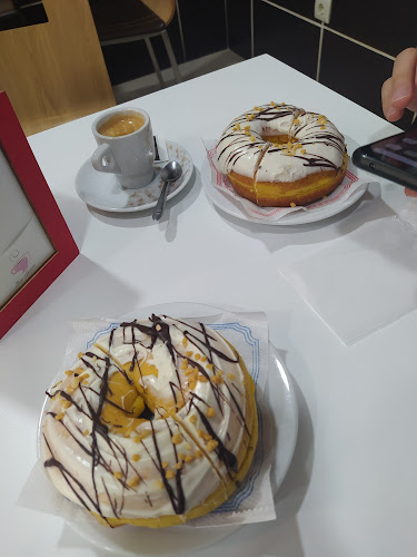 100Chocolate Phone number