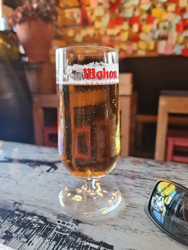 Praça dos Poveiros 122, 4000-393 Porto