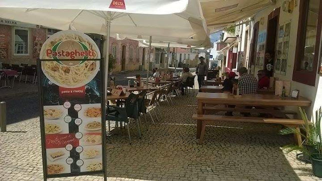 Comentarii opinii despre Snackbar J.R.