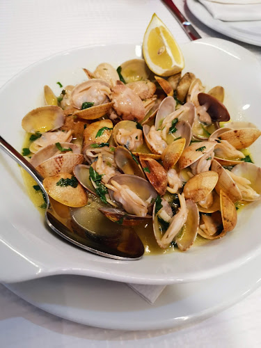 R. Dom Dinis A, 8125-507 Quarteira